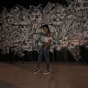 Meet your Posher, Vanessa